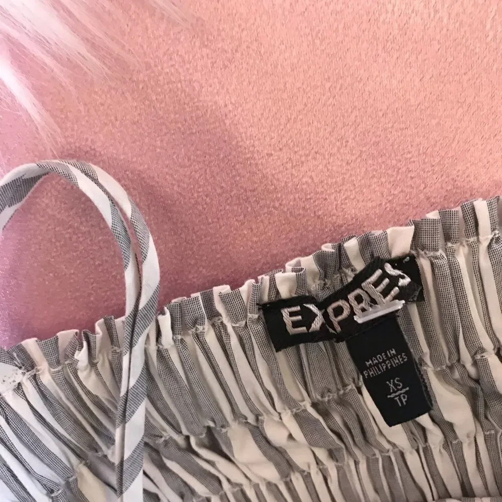 Express peplum Top  - Picture 10 of 10